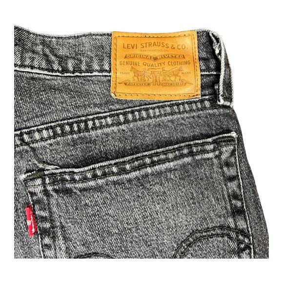 Levi's Premium Wedgie Straight Jeans Button Fly 27 Black Denim crop ankle - Picture 6 of 6